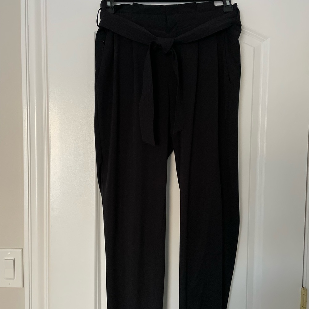 Athleta women’s black , skyline pants size 6